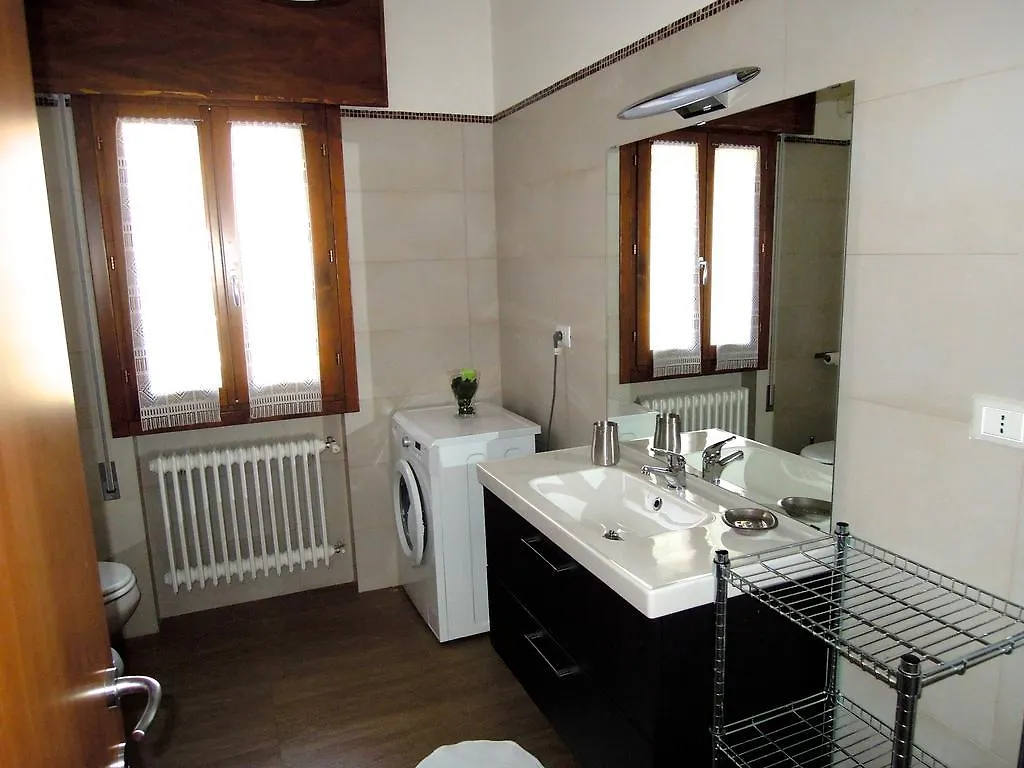 Residenza Sansovino Mestre 0*,
